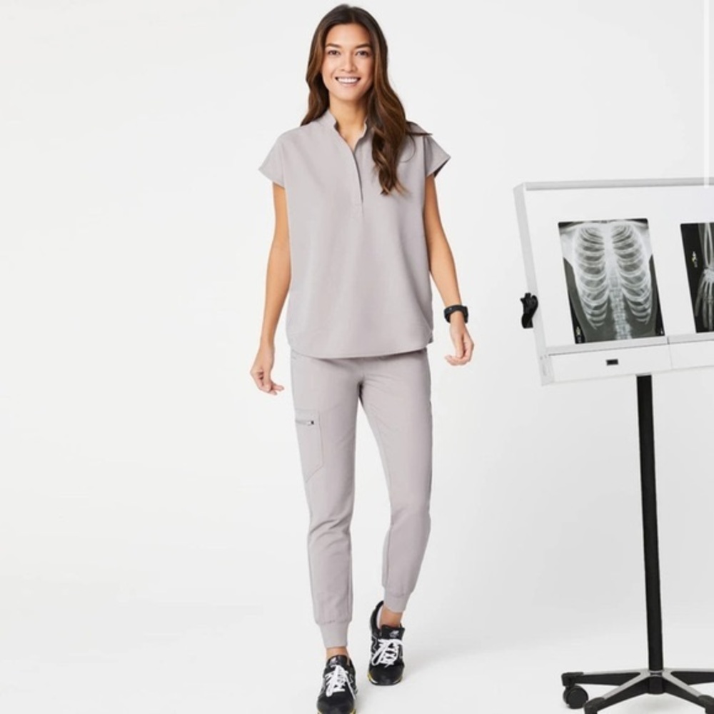 FIGS Limited Ed Slate Rafaela XXS and Zamora Joggers XXSP